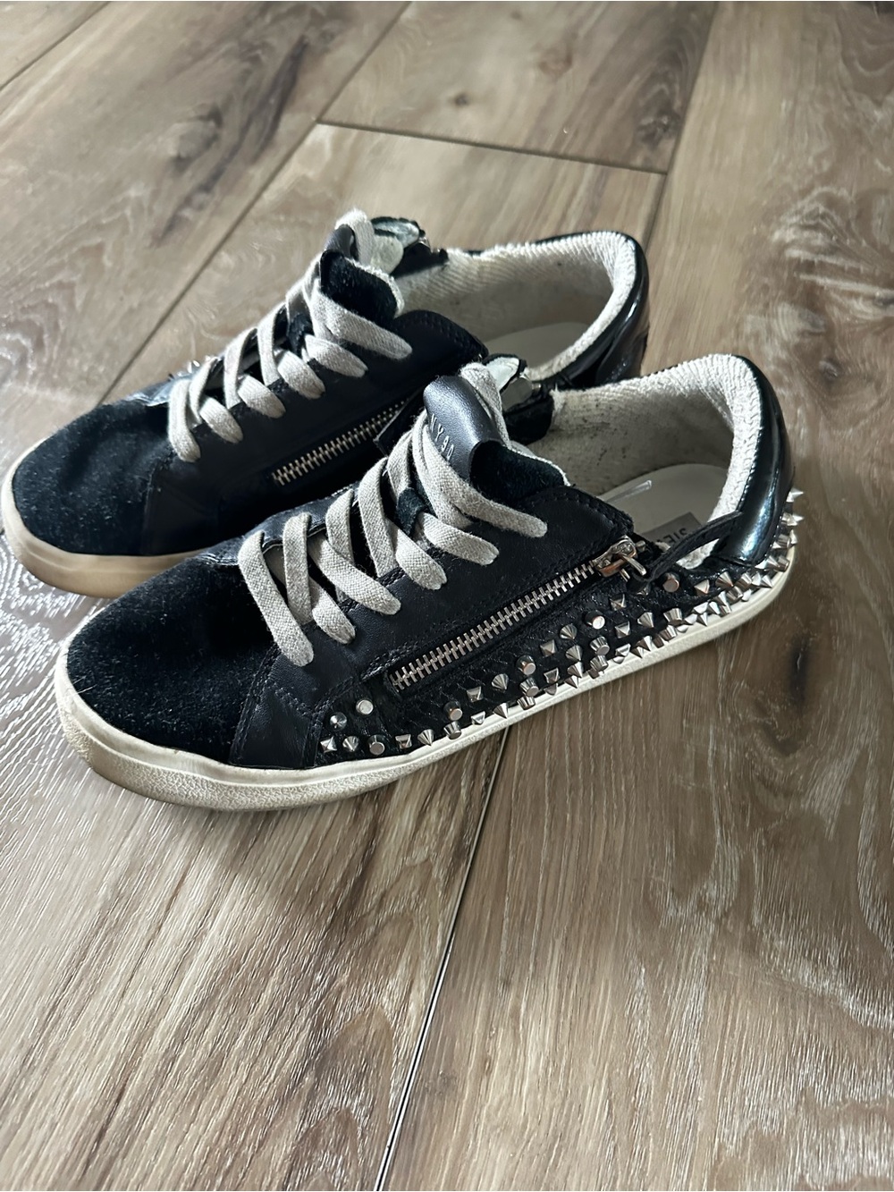 Steve Madden Studded Low-Top Sneakers